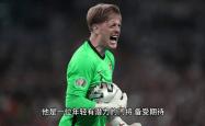 曼联错失单刀球，德布劳内门将神勇扑救成最大功臣！